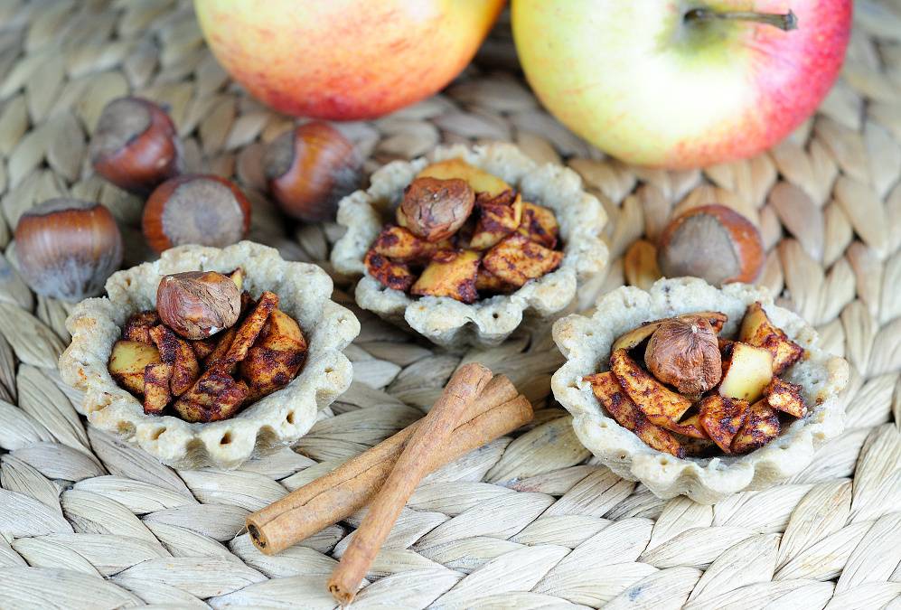 Pohankové košíčky s jablkem a ořechy