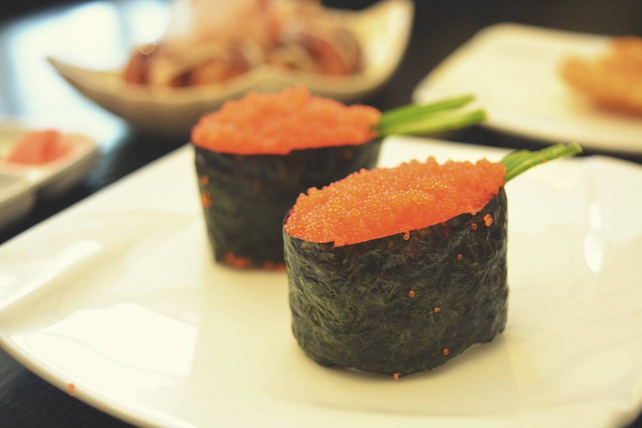 Sushi gunkan